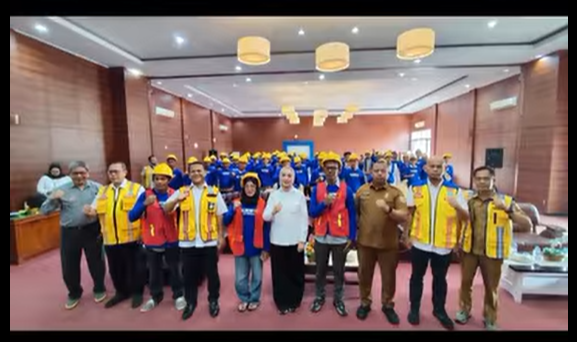 Pelatihan kegiatan pembekalan dan sertifikasi tenaga kerja konstruksi program padat karya/apresiasi.