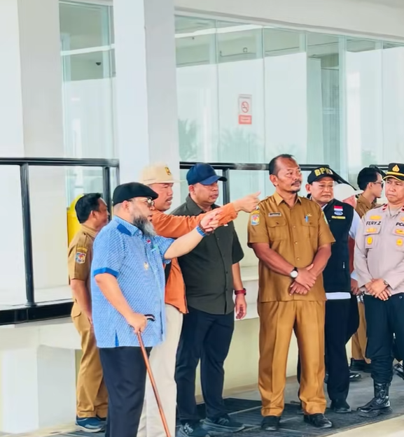 Kunjungan Kerja Gubernur Bengkulu Dalam Rangka Uji Produksi dan Uji Alir SPAM Regional BENTENG KOBEMA KAPASITAS 400 liter/detik